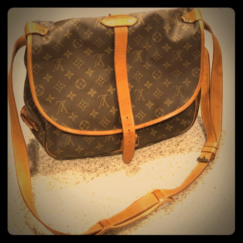 LV SAUMUR 35 -SOLD-
